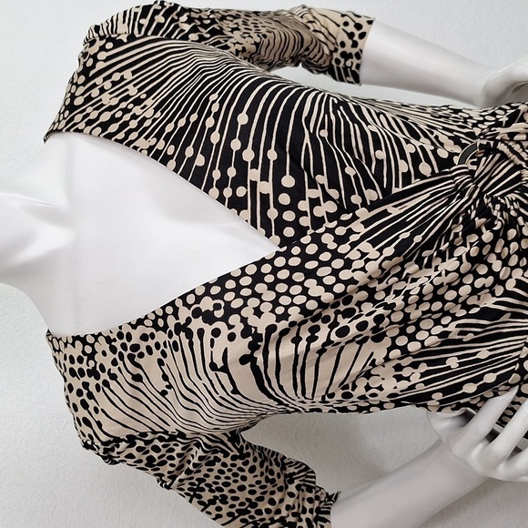 Trina Turk Tan Black Animal Esque Print Mobwife V-Neck Faux Wrap Dress Size 8 - Picture 2 of 11